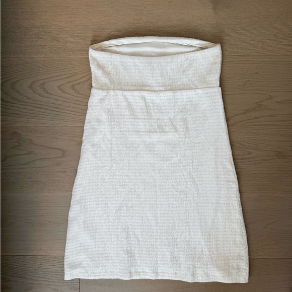 Aritzia Strapless Mini Dress - Picture 3 of 4